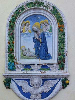 Andrea della Robbia terre cotta.